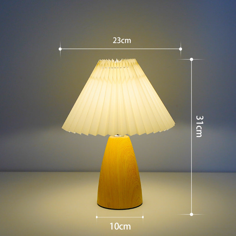 Nordic Retro Ceramic Table Lamp Pleated Bedroom