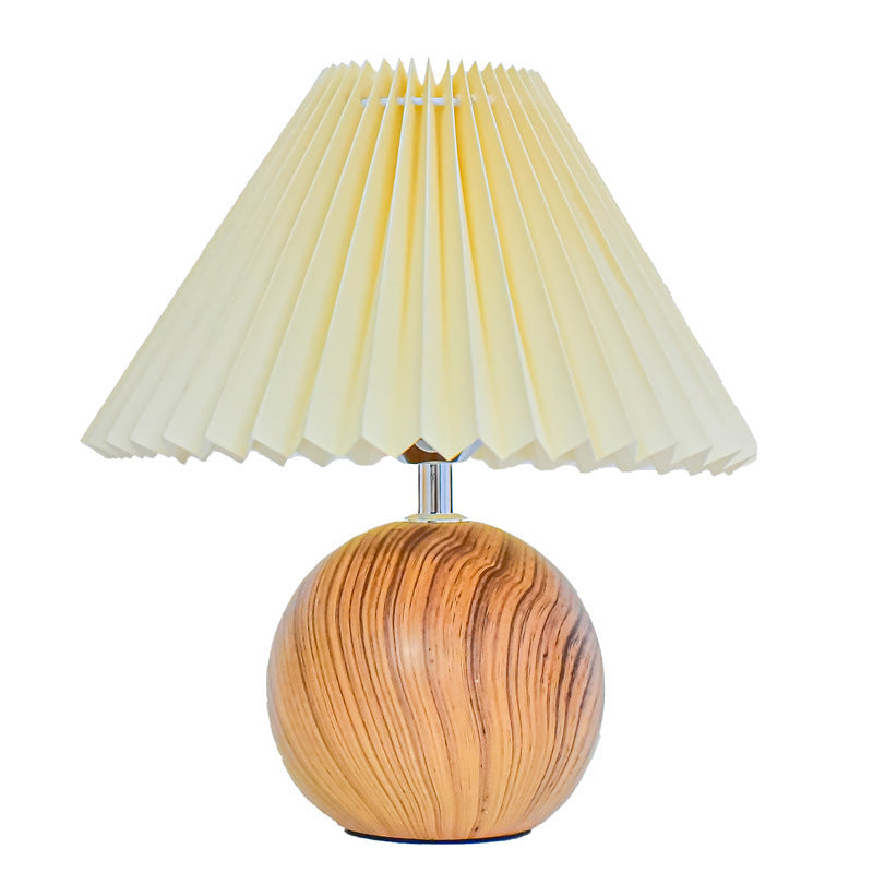 Nordic Retro Ceramic Table Lamp Pleated Bedroom